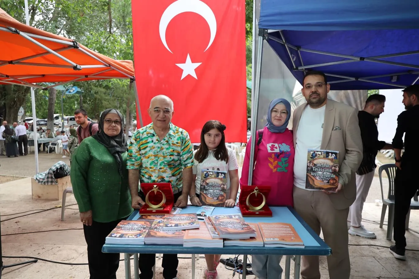 Tavas’ın Yanık Kokulu Mirası Artık Raflarda: Asırlık Yoğurt Tarifi Kitapla Ölümsüzleşti