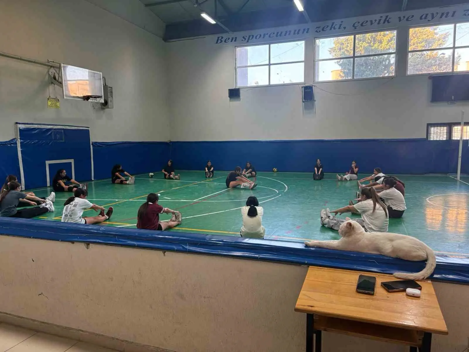 Denizli’nin genç yetenekleri parkeye indi: Filede ilk heyecan yaşandı