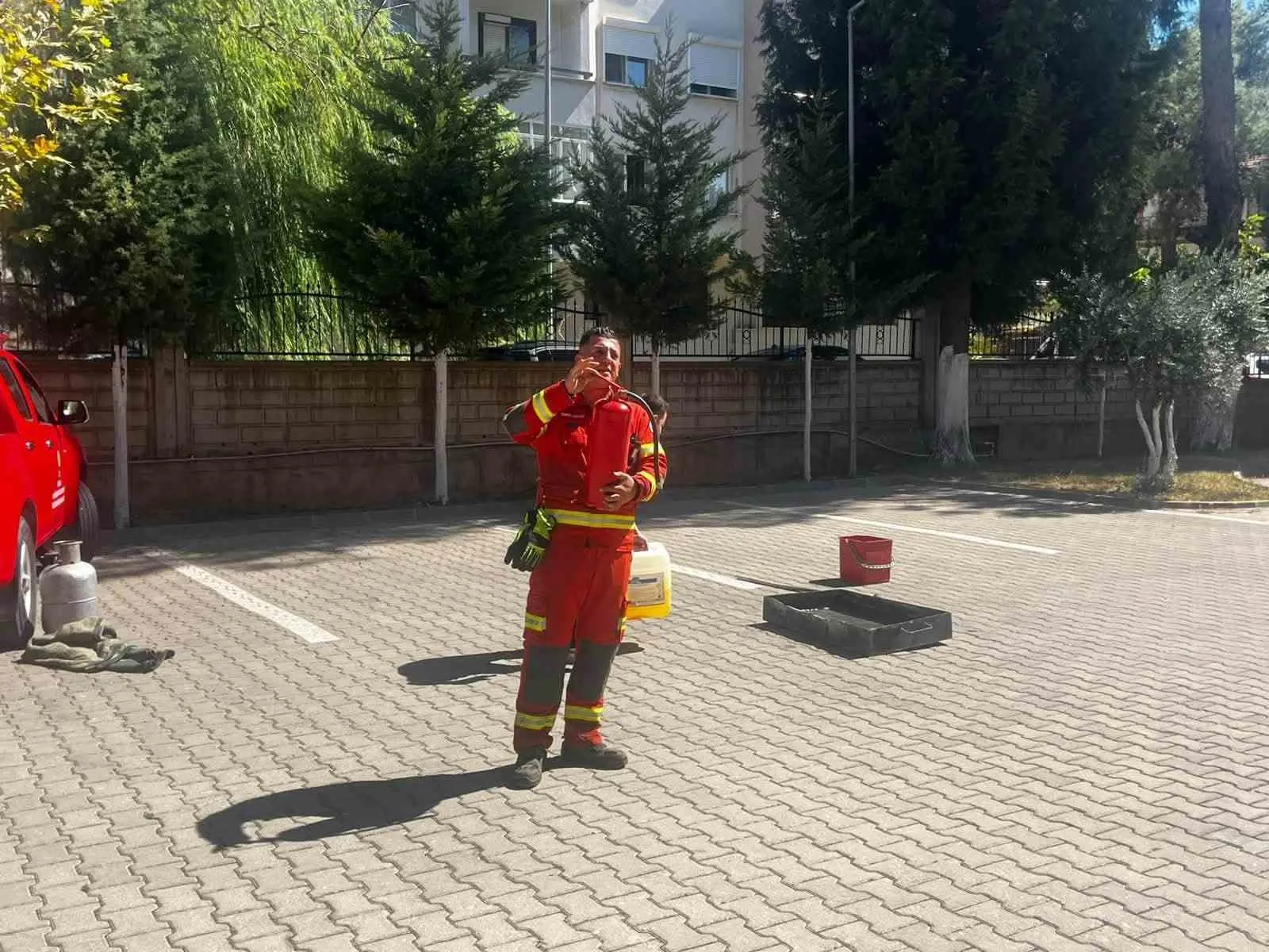 Muğla’da olası afetlere karşı tam donanımlı hazırlık: Personel yangınla mücadeleyi öğrendi