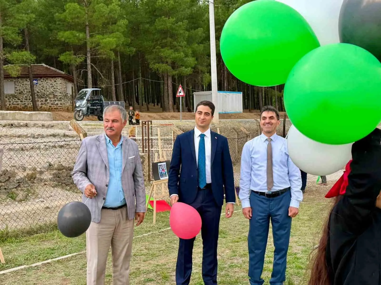 Beyağaçlı miniklerden gökyüzüne barış çağrısı: Uçurtmalar Gazze için havalandı