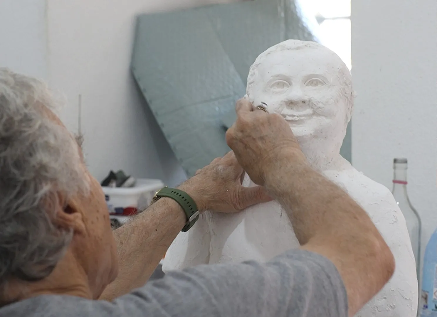 Manisa’nın sokaklarına ruhunu katan usta: 82 yıllık sanat serüveni