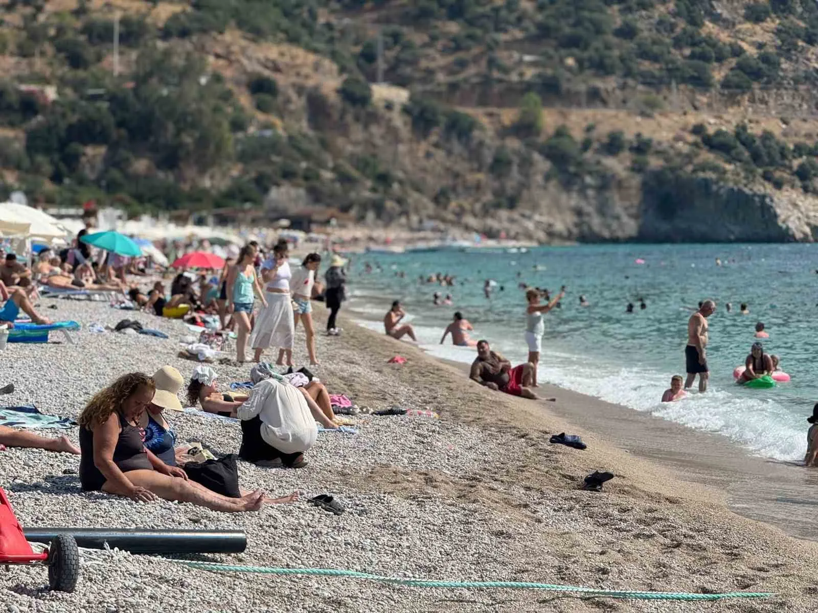 Fethiye'de takvimler eylülü gösterse de yazın ateşi sönmüyor