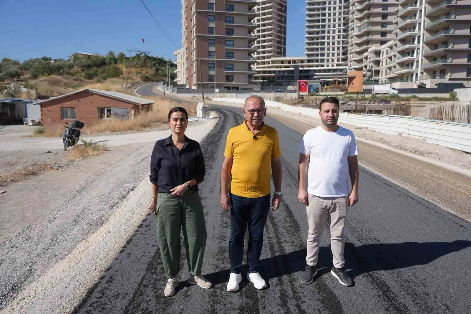 Turgutlu'da yollar yenileniyor: Başkan Akın sahadaki tempoyu artırdı