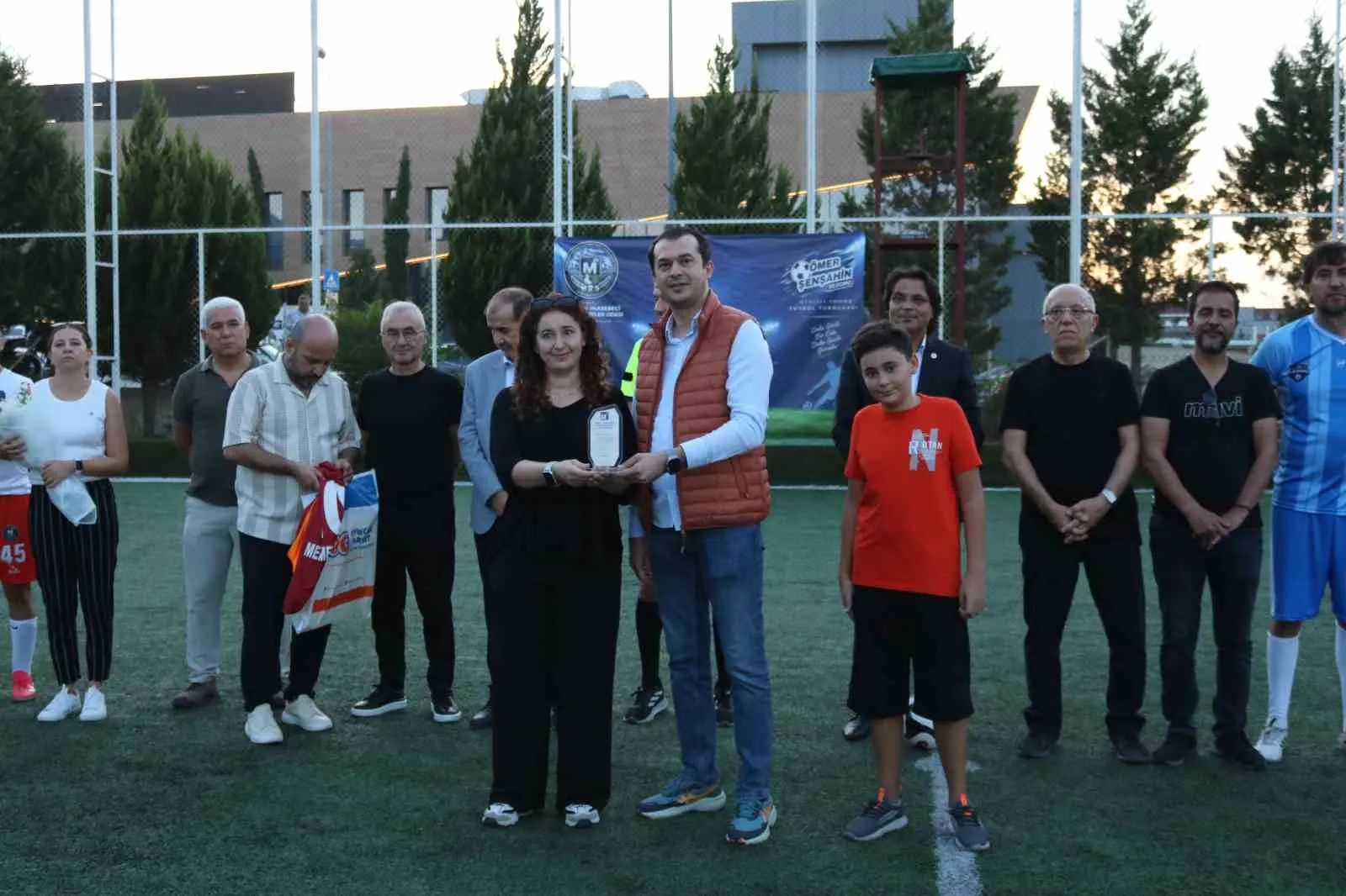 Denizli'de yeşil sahalarda vefalı buluşma: Ömer Şenşahin unutulmadı