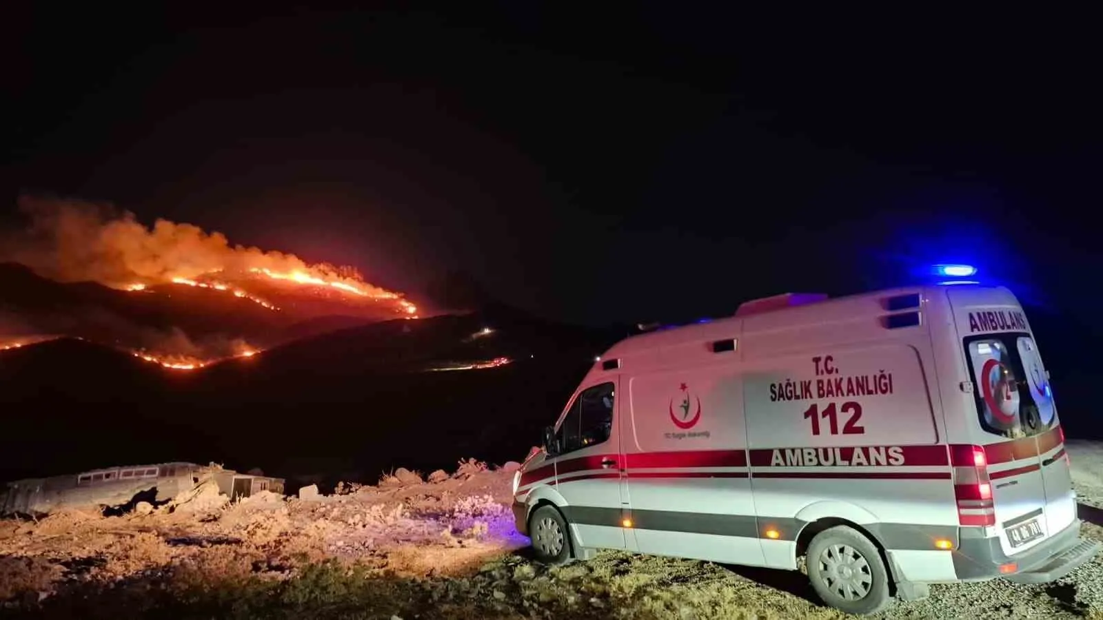 Bodrum'da korkutan yangın: Alevler rüzgarla birlikte kabusa dönüştü