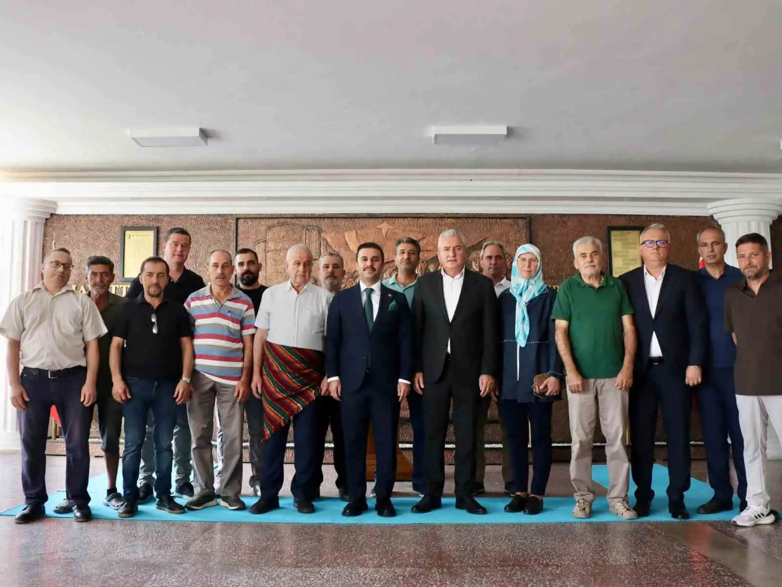 Koçarlı'nın emektar esnafları Kaymakam Taşkın ile bir araya geldi
