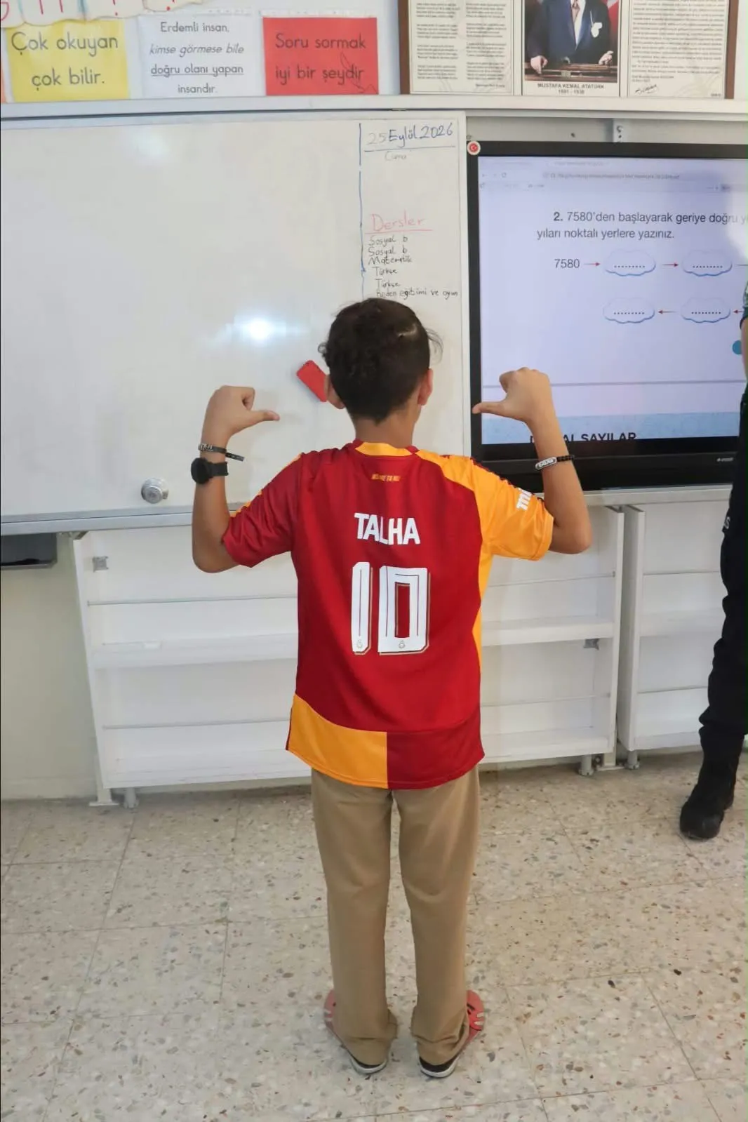 Minik Talha'ya emniyetten anlamlı destek: Hastalığı yendi, formasına kavuştu