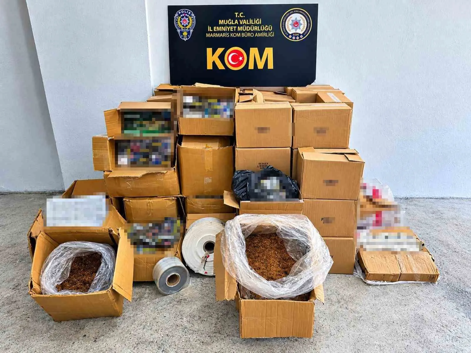 Marmaris'te kaçak tütün operasyonu: 4 kişi demir parmaklıklar ardında