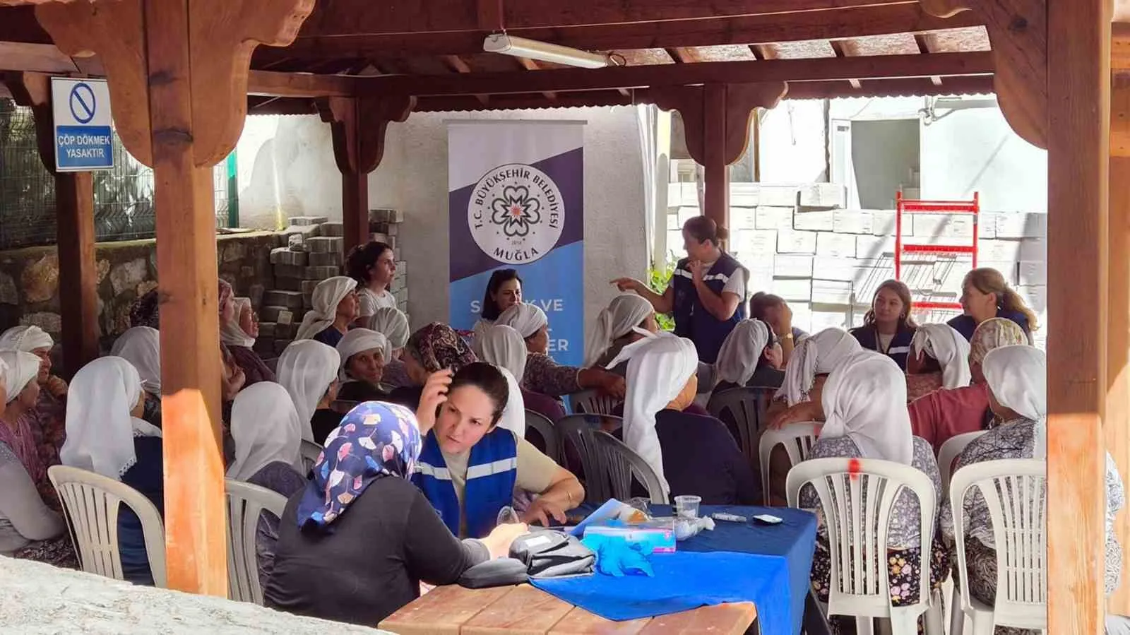 Muğla’da sağlık hizmeti kapıya geldi: Uzman ekipler köyleri karış karış geziyor