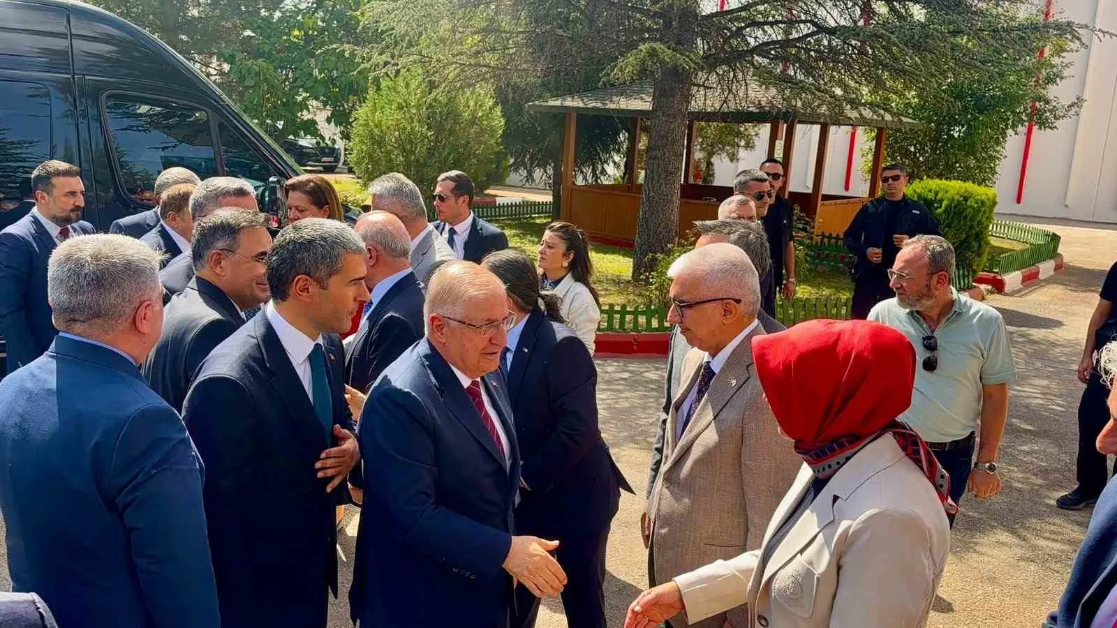 Bakan Güler Afyonkarahisar’da: Asırlık çınarın gurur gününe ortak oldu