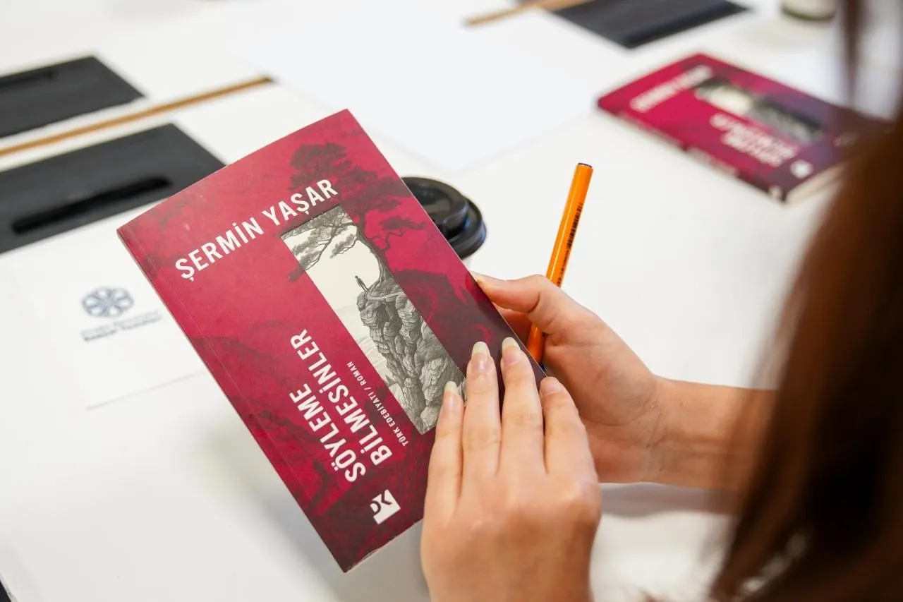 Aliağa'da edebiyat rüzgarı: Satır Arası Kitap Kulübü okurları bir araya getiriyor