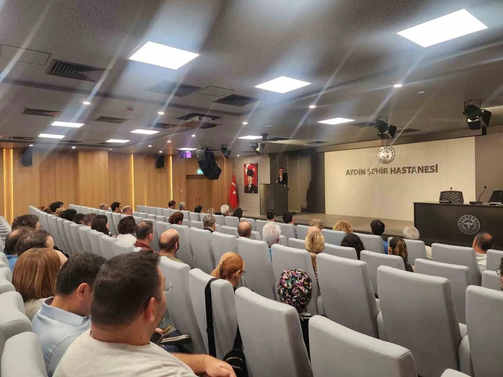Aydın Şehir Hastanesi’nde yeni dönem: Başhekim Özbağçıvan hekimlerle vizyon toplantısında buluştu