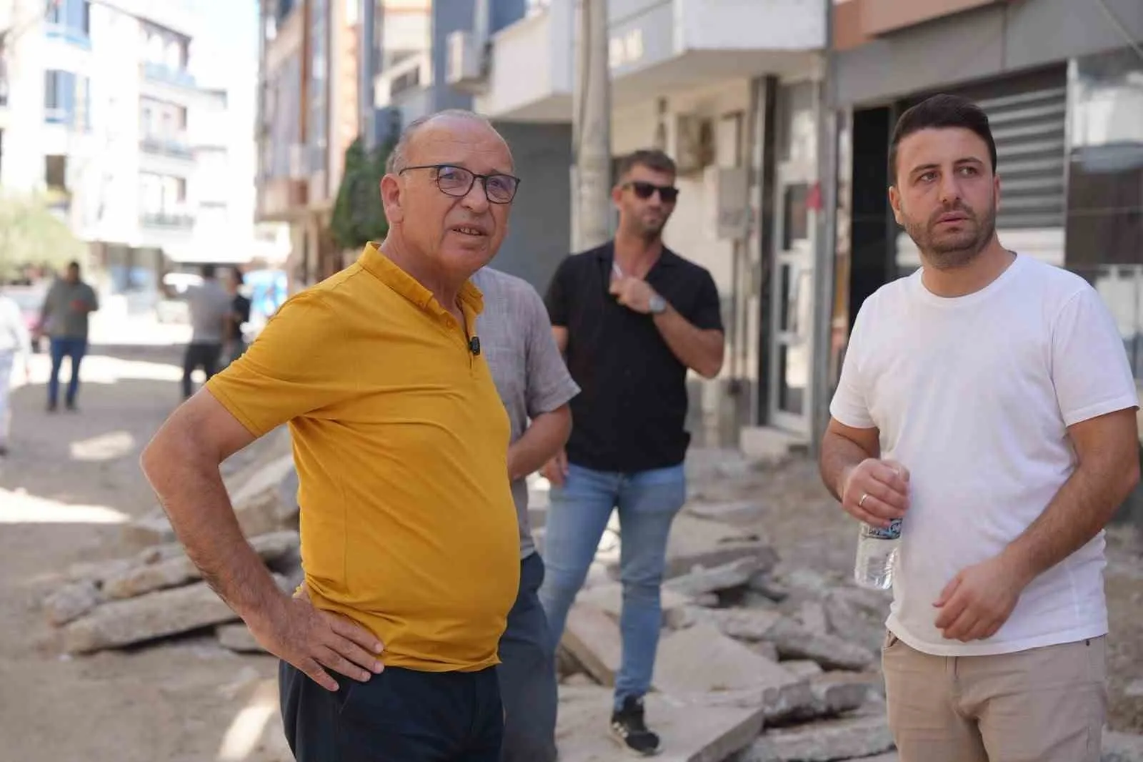 Turgutlu'da yollar yenileniyor: Başkan Akın sahadaki tempoyu artırdı