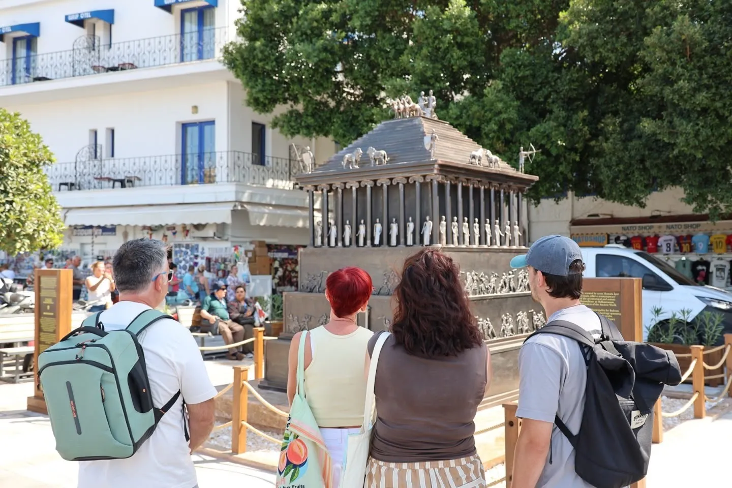 Bodrum’un yeni simgeleri sosyal medyayı sallıyor: Tarih ve sanat buluştu