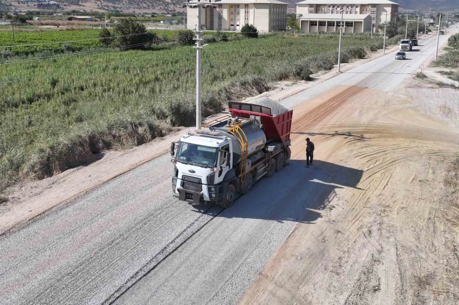 Muradiye’de ulasim çilesine son: Yollar yenileniyor