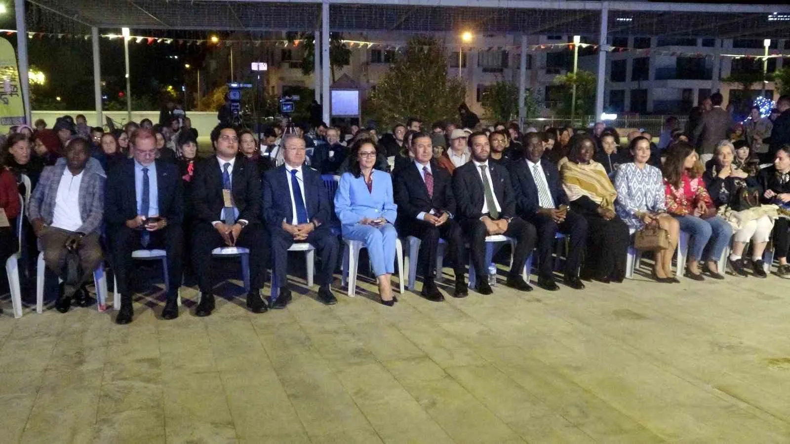 Menteşe’de Latin rüzgarı: Guatemala ezgileri soğuğa meydan okudu