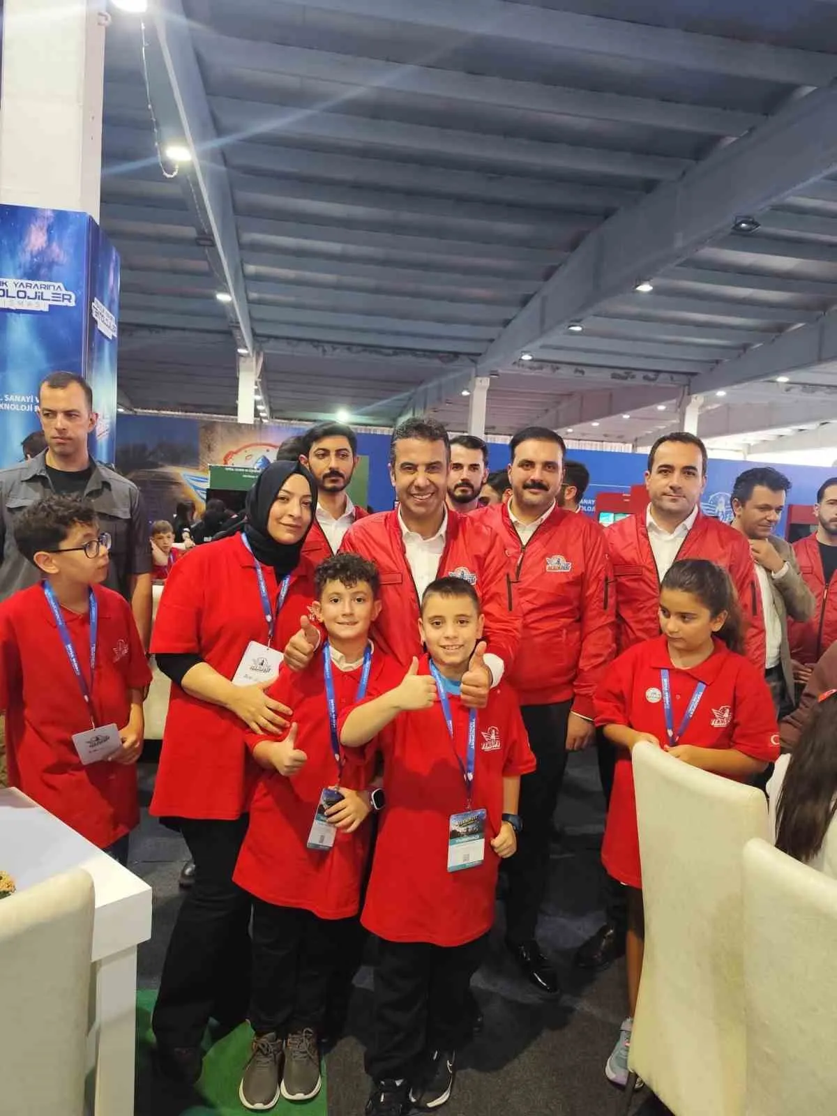 Minik mucitlerden büyük başarı: Yangınlara karşı dumanı dize getiren proje finalde