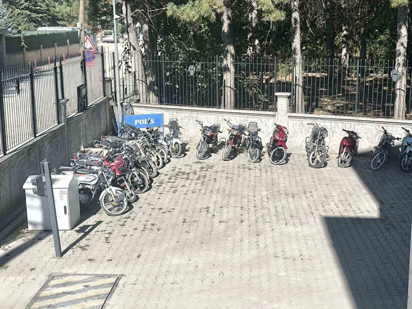 Şuhut’ta trafik terörüne geçit yok: Denetimlerin faturası 2 milyon lirayı buldu
