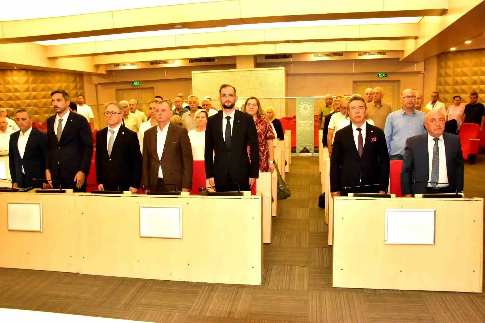 Manisa’da Hakkı Bayraktar dönemi güven tazeleyerek devam ediyor