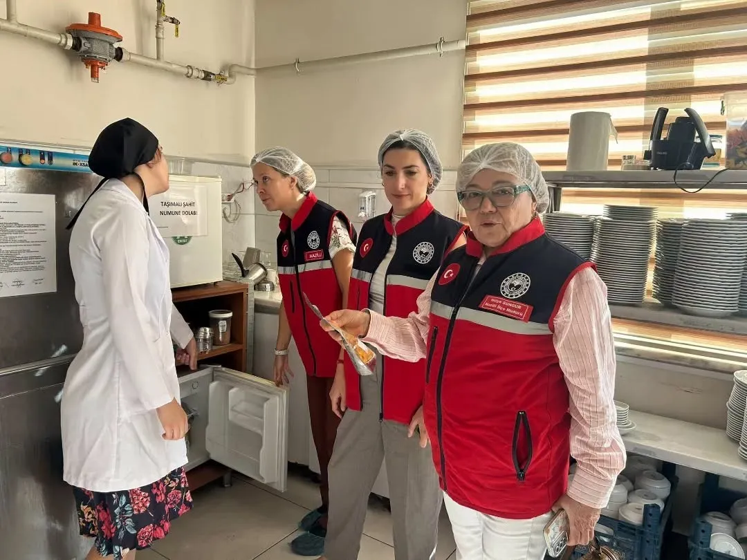 Nazilli’de sofralara sıkı koruma: Kurum mutfaklarında hijyen mesaisi