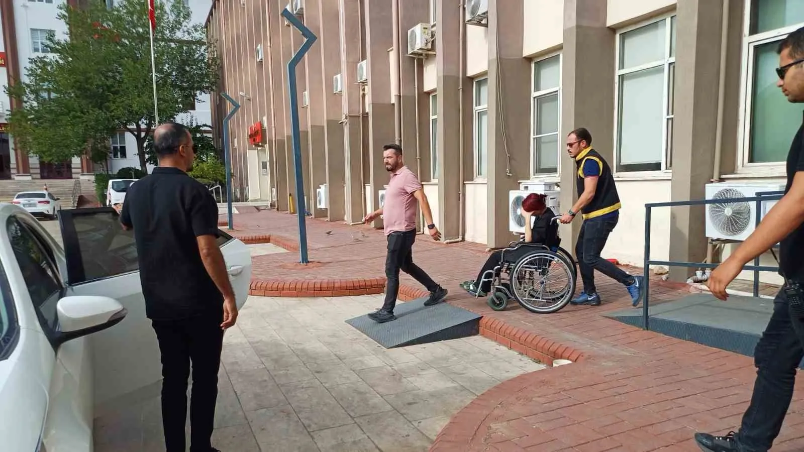 Aydın'daki şüpheli yangında karar: Eşini öldürdüğü iddiasıyla tutuklandı