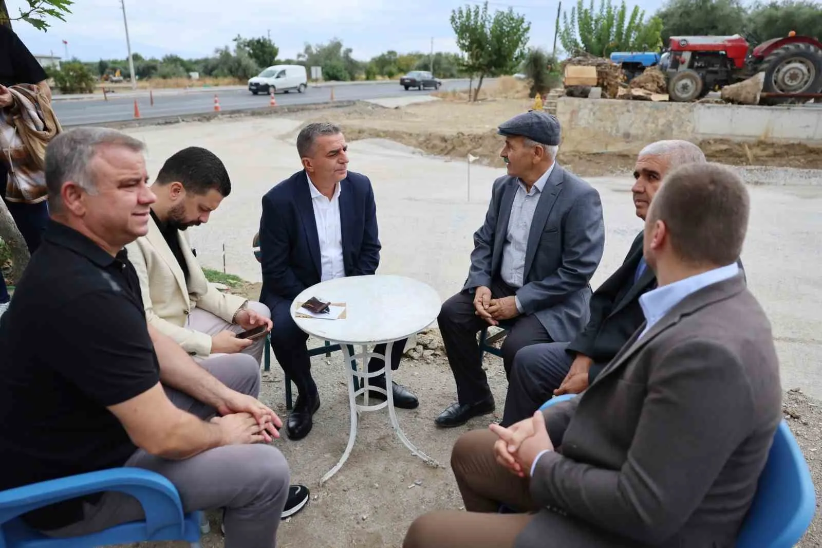 Şehzadeler’de ortak akıl dönemi: Başkan Şimşek muhtarların kapısını çalıyor