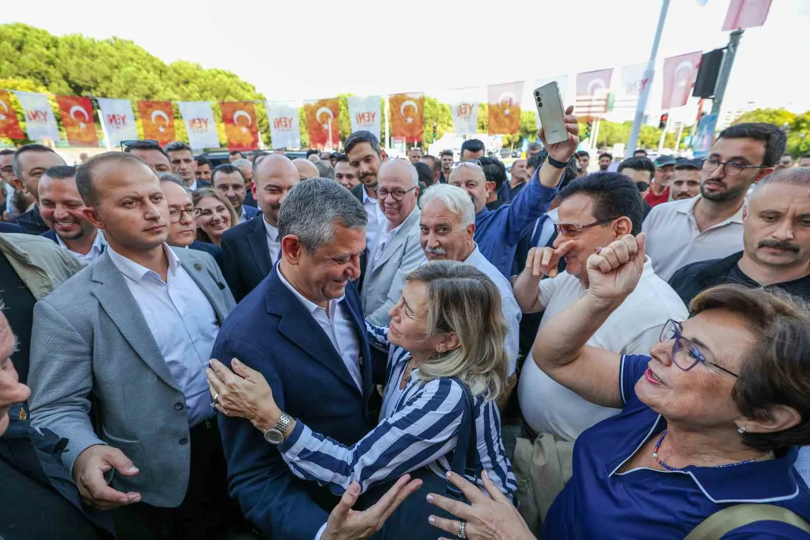 YENİ Parti'de sandık devrimi: Yunusemre’de kazanan kaybedenle el ele verecek