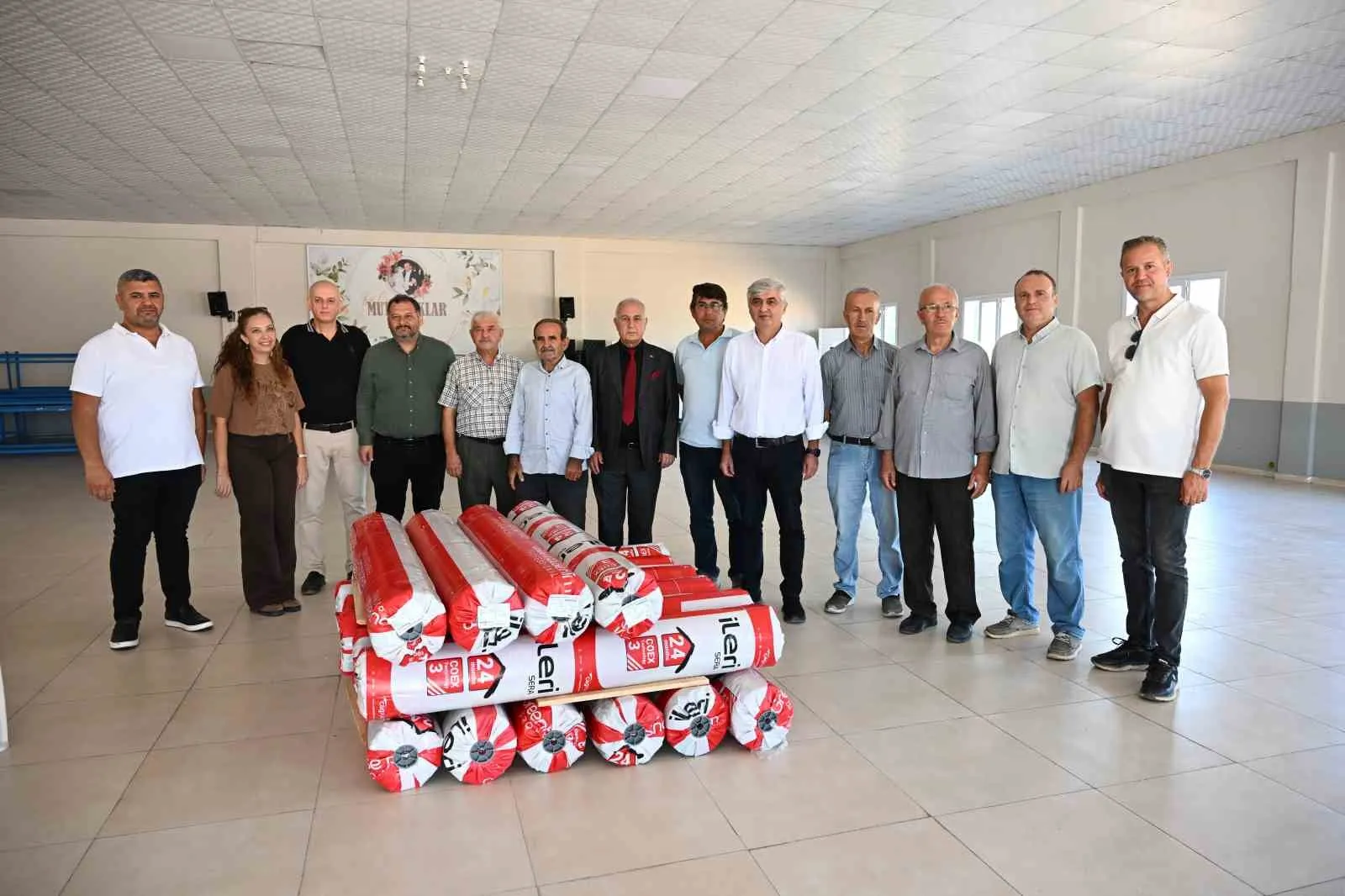 Manisa'da çilek üreticisinin yüzünü güldüren hibe desteği