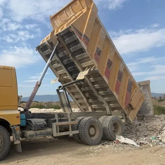 Denizli’de kaçak döküme ağır fatura: Hem ceza yedi hem ehliyetinden oldu