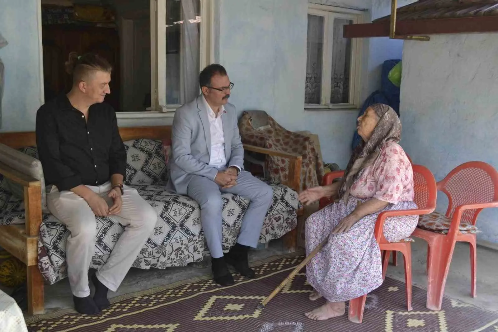 Sultanhisar’da kapı kapı dolaşıyor: Kaymakam Ateş’ten vatandaşlara yakın markaj