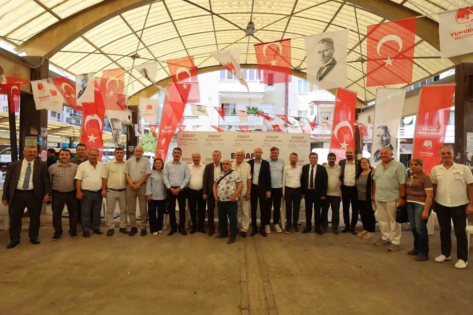 Yunusemre'de Ahilik buluşması: Başkan Balaban esnafın sesine kulak verdi