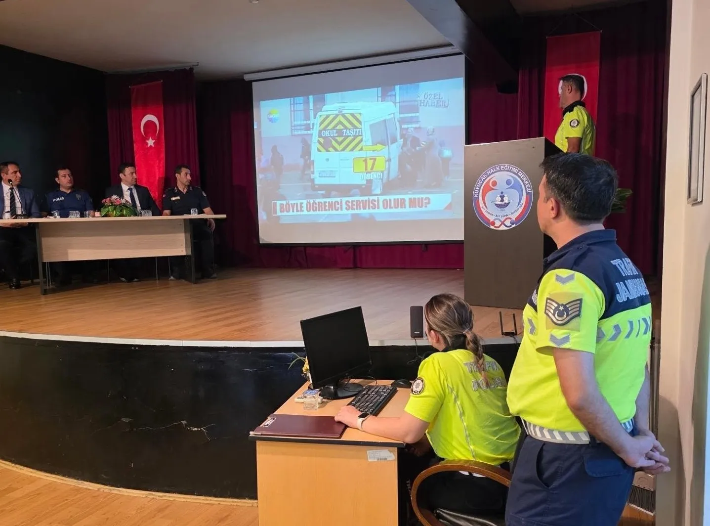 Kuyucak’ta eğitim dönemi öncesi güvenlik mesaisi: Çocuklar için önlemler masada