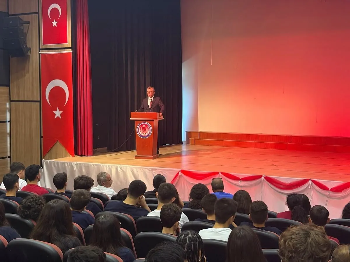 Söke'de eğitimde yeni dönem: Fen Lisesi kapılarını ilk öğrencilerine açtı