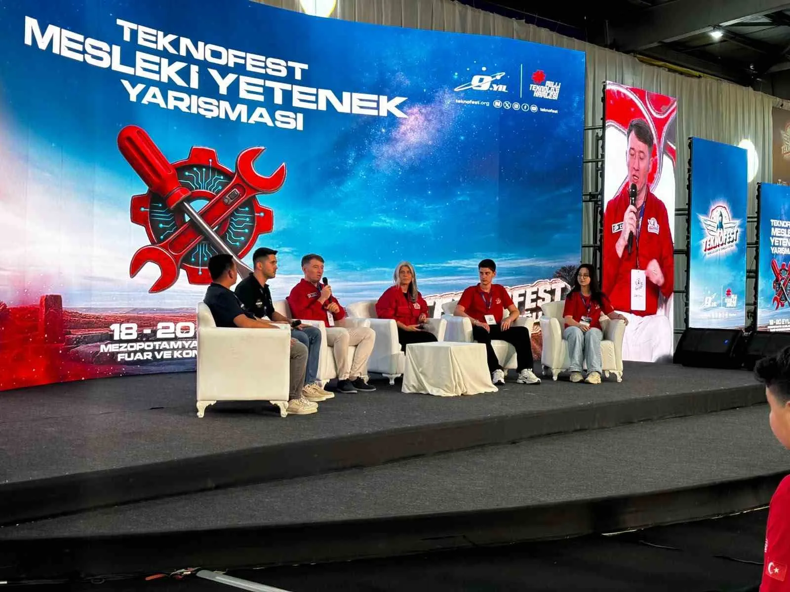 İzmirli öğrencilerin teknoloji zaferi: Diyarbakır’dan ödüllerle döndüler