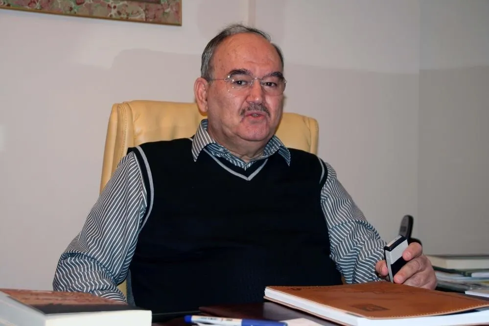 İzmir’in efsane başkanı Burhan Özfatura son yolculuğuna uğurlandı