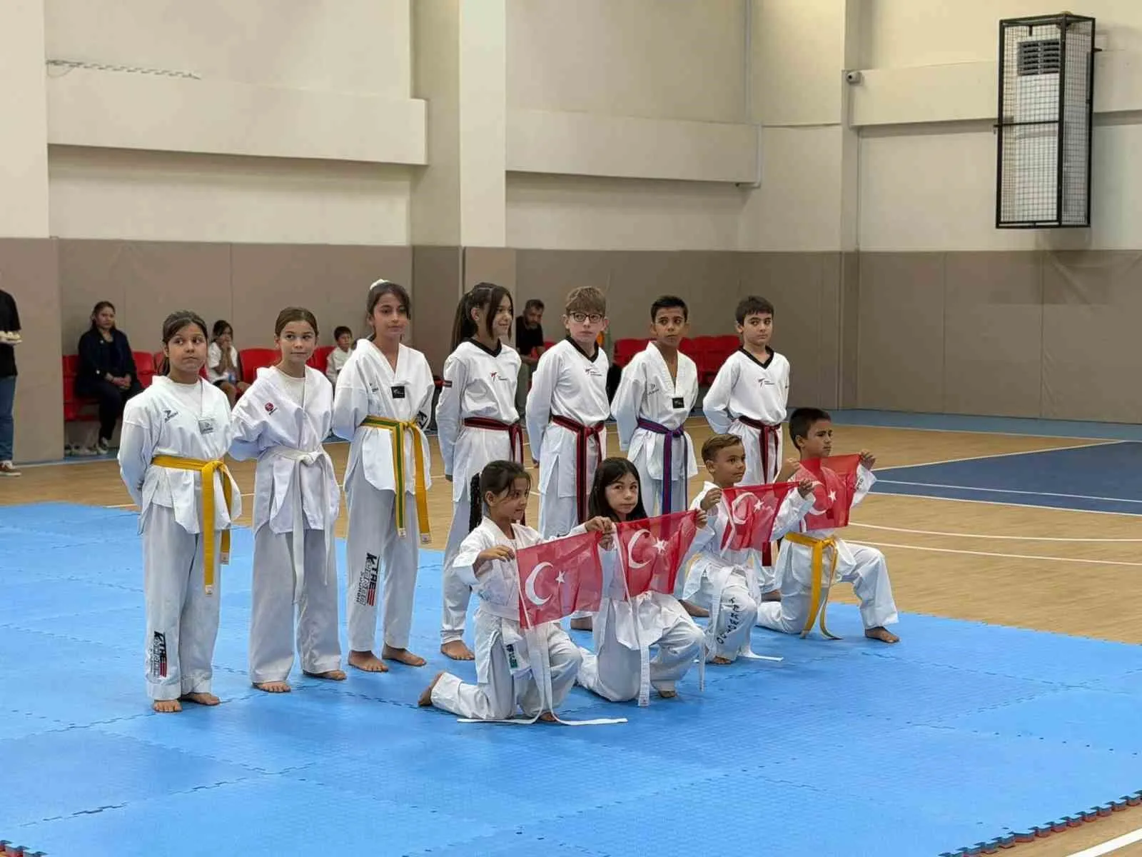 Sultanhisar’da spor şöleni: Gençler yazı hareketle uğurladı