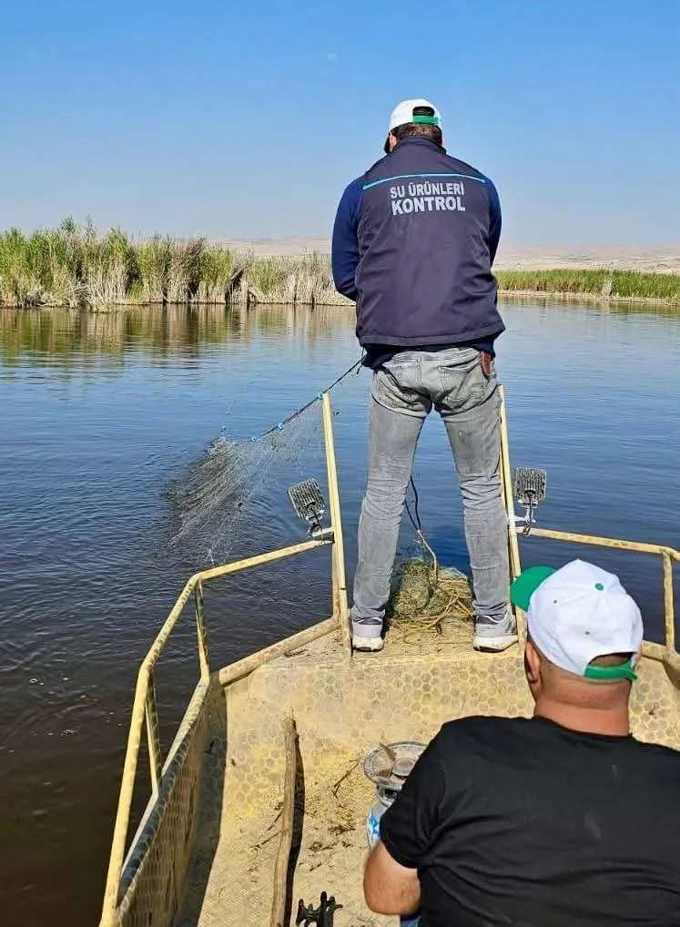 Karamık Gölü'nde kaçak avcılığa geçit yok: Ekipler denetimleri sıklaştırdı