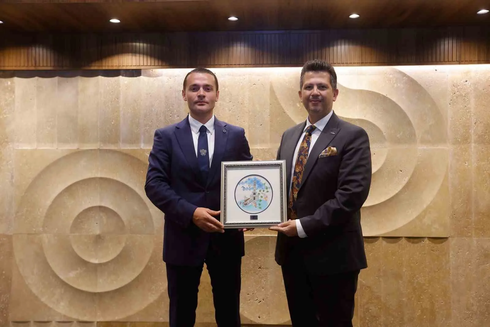 Ege’nin genç iş dünyasında güç birliği: İzmir ve Denizli arasında ticaret köprüsü kuruldu