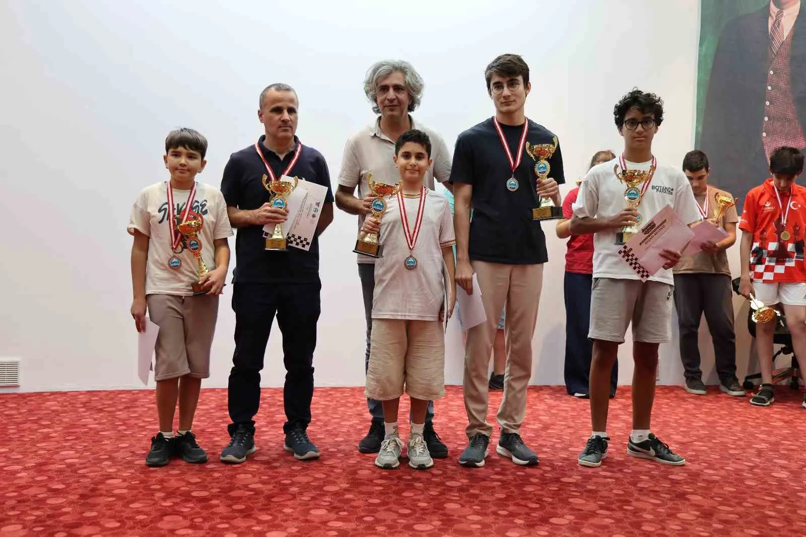 Söke’de satranç rüzgarı: 172 zihin hamlelerini şampiyonluk için yaptı