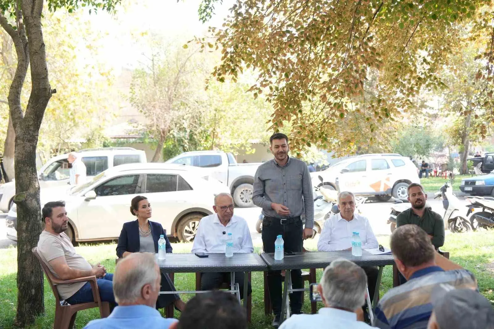 Koşukırı’nda enerji ve altyapı seferberliği: Başkan Akın esnafın taleplerini dinledi
