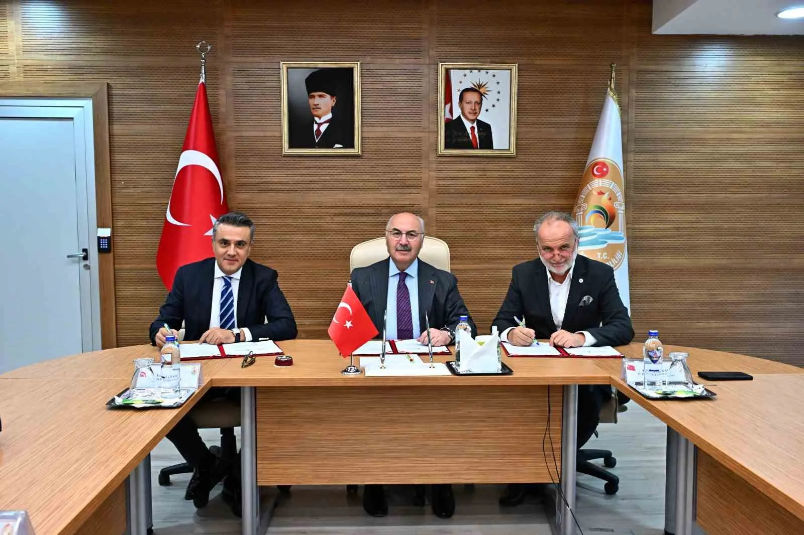 Denizli'de sanayi ve eğitim el ele: Gençlerin meslek yolculuğu için kritik imza