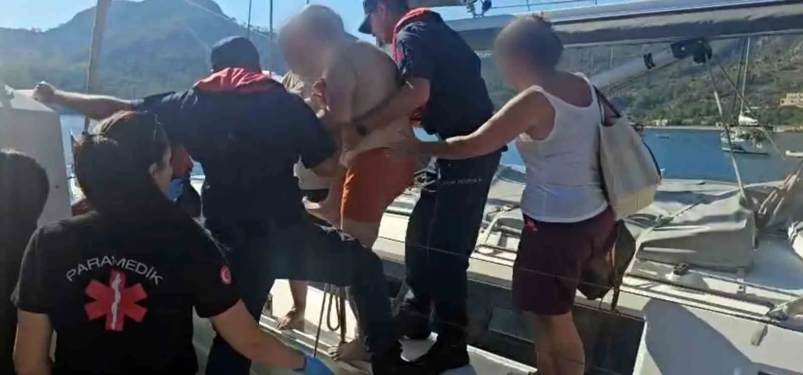 Ege'de iki ayrı noktada nefes kesen kurtarma operasyonu