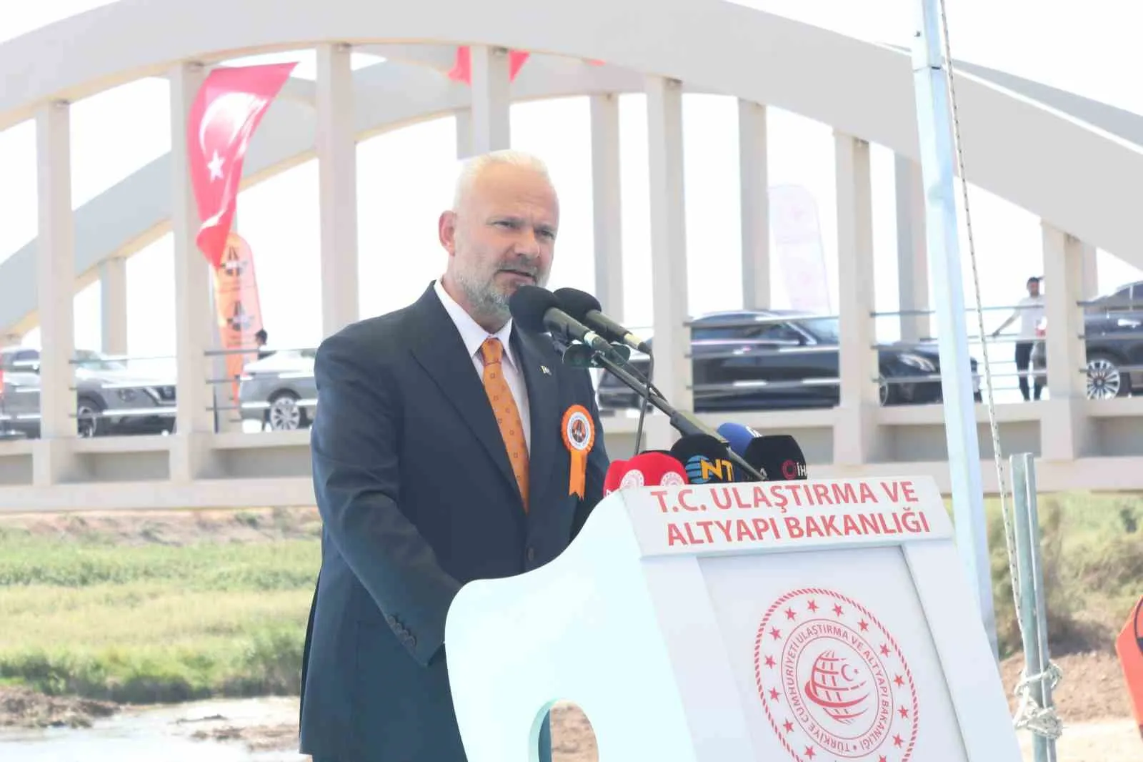 İzmir’de Cumhuriyet mirasına vefa: Tarihi Gediz Köprüsü yeniden hayat buldu