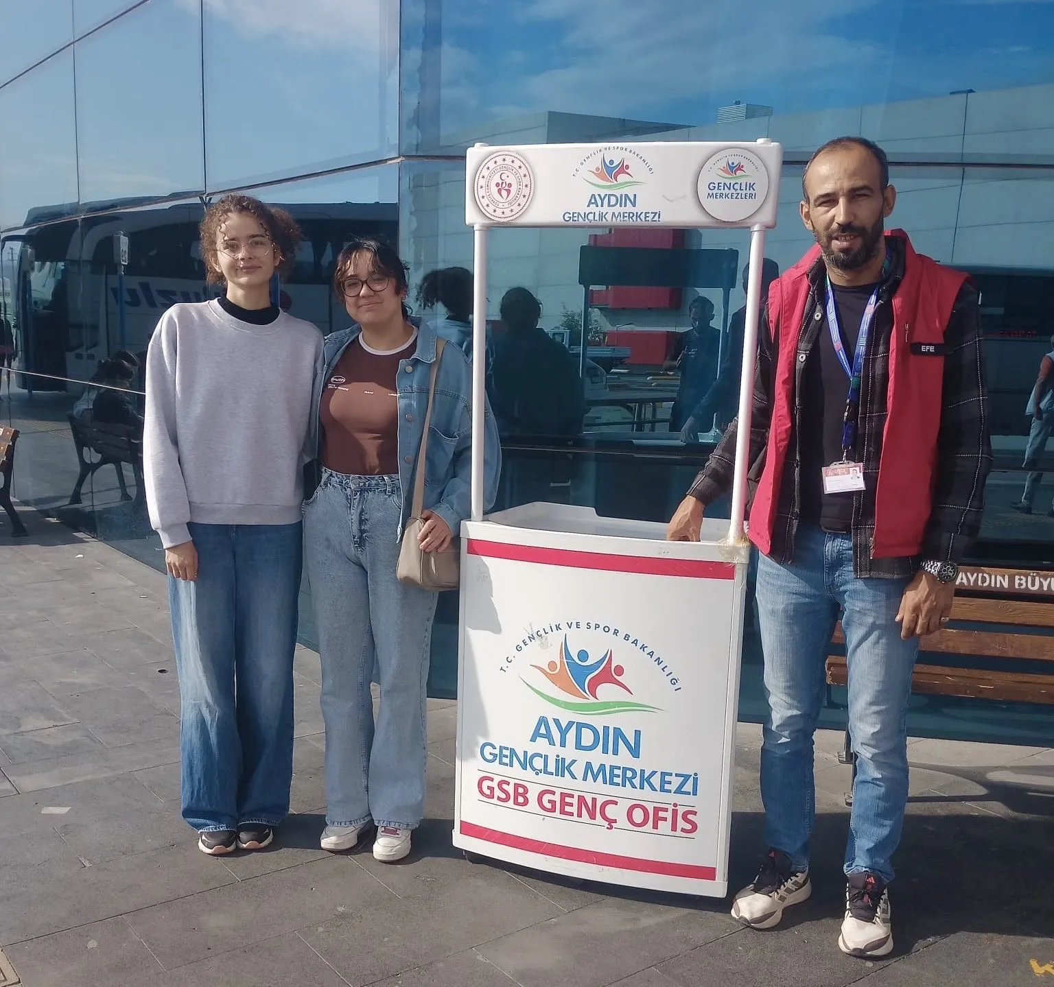 Aydın'da eğitim maratonu başladı: Gençlerin ilk durağı Gençlik Merkezi oldu