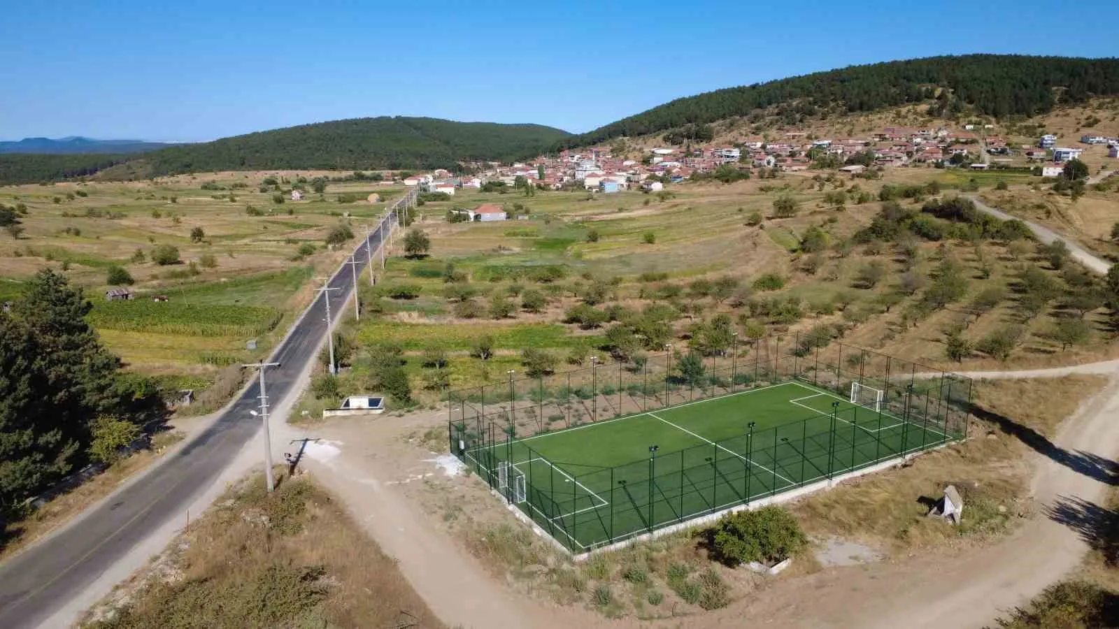 Demirci’de sporun adresi kırsala taşındı: 11 mahallede tesisleşme hamlesi tamamlandı