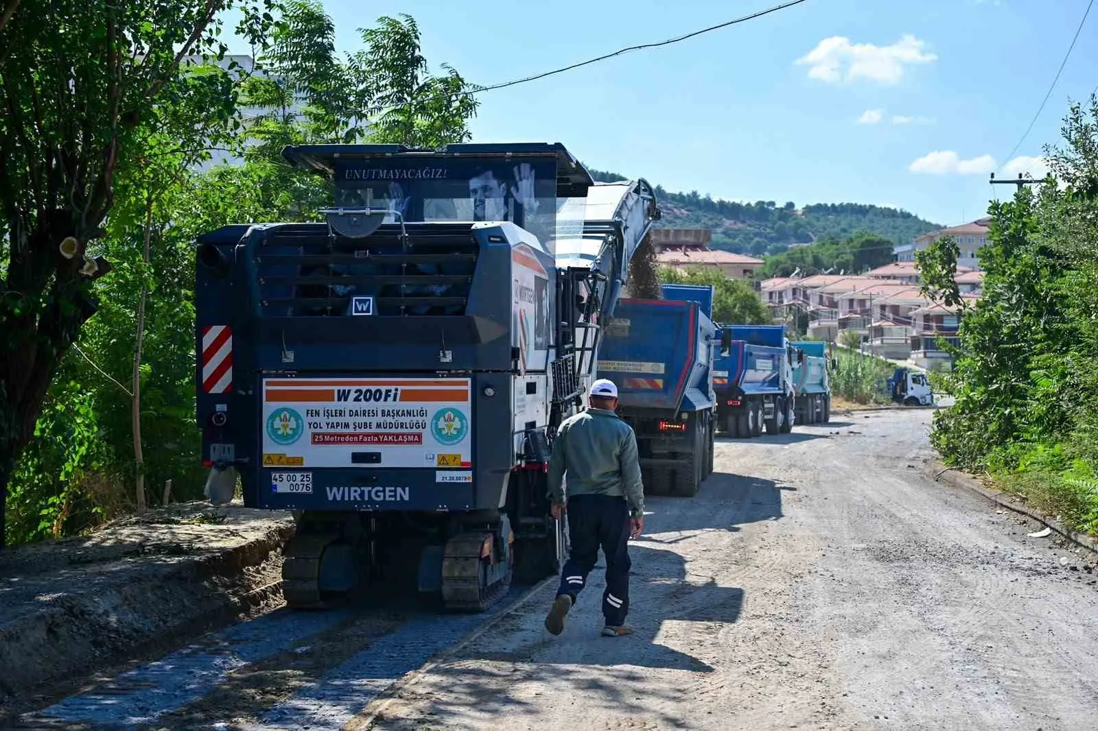 Gölmarmara’da su baskınlarına karşı dev asfalt operasyonu: Kot sorunu tarih oluyor