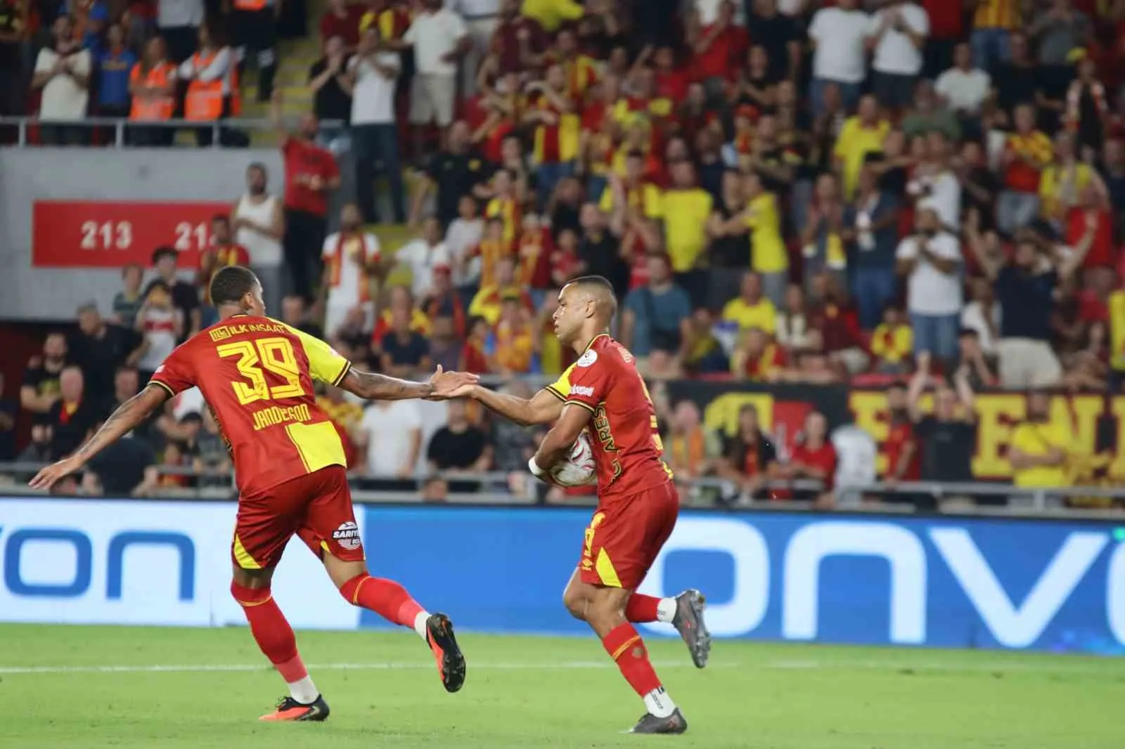 Göztepe’nin skor yükünü o sırtladı: Juan’dan rekor seviyede verim
