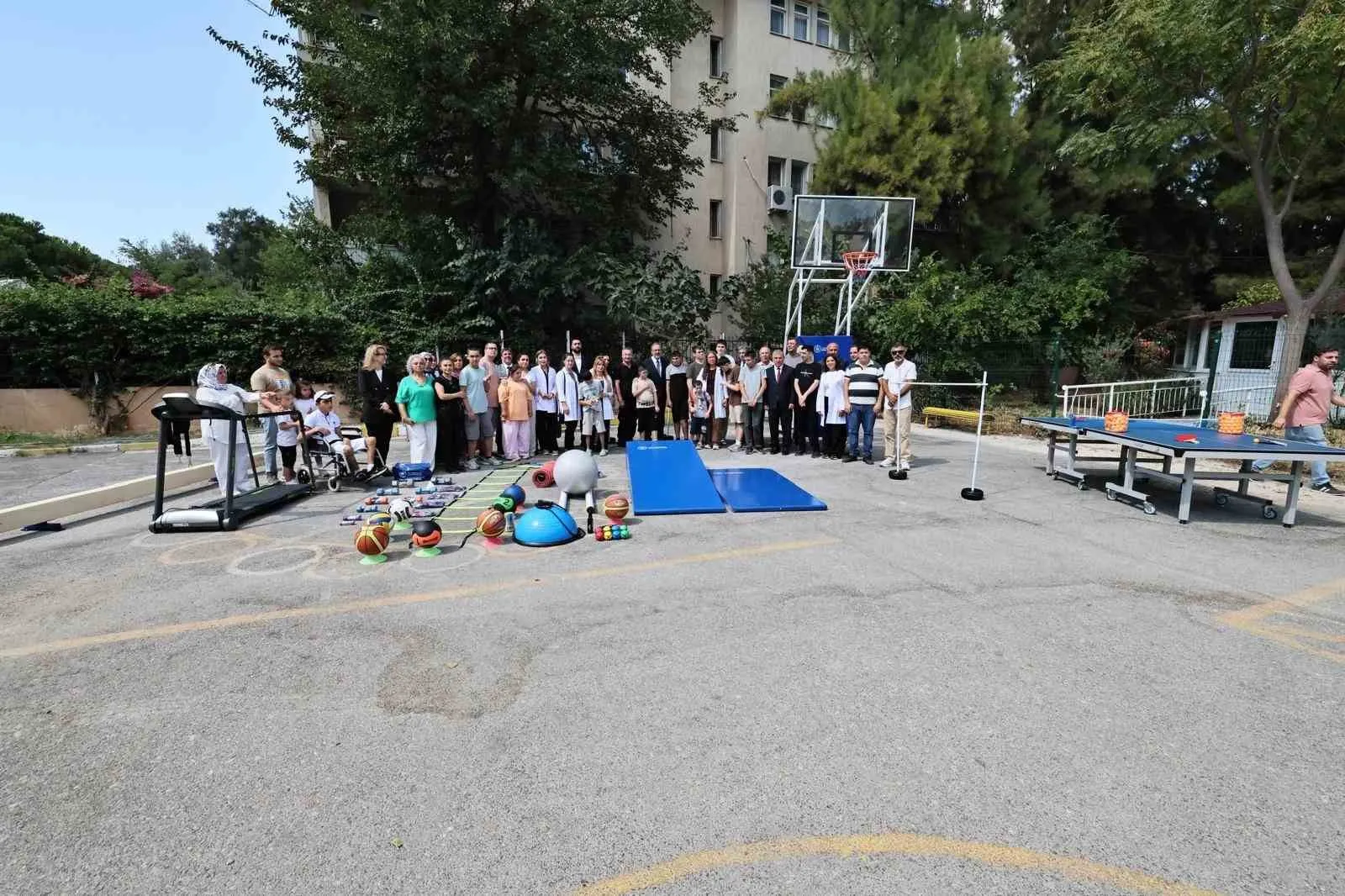 Özel eğitimde "farklılıklar" vurgusu: Kasapoğlu yeni dönemi İzmir’de karşıladı