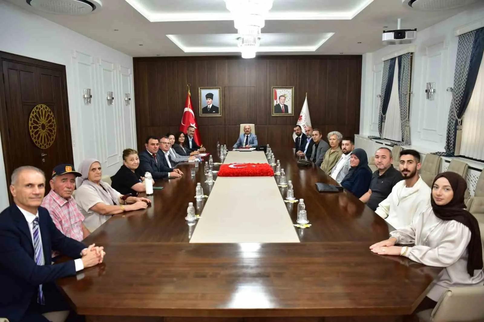 Aydın Valiliği’nde vefa buluşması: Kapılar kahramanlar için açıldı