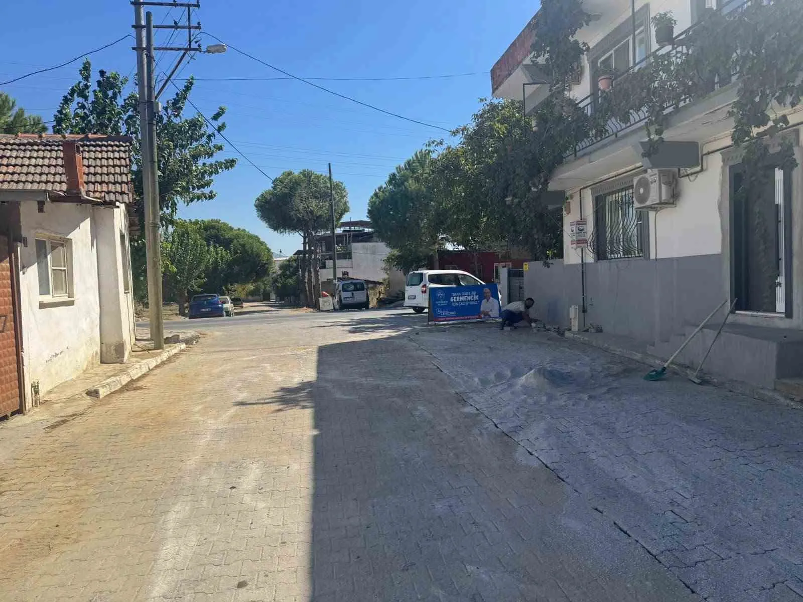 Germencik’te hummalı çalışma: Başkan Zencirci sahadaki eksikleri tek tek not etti